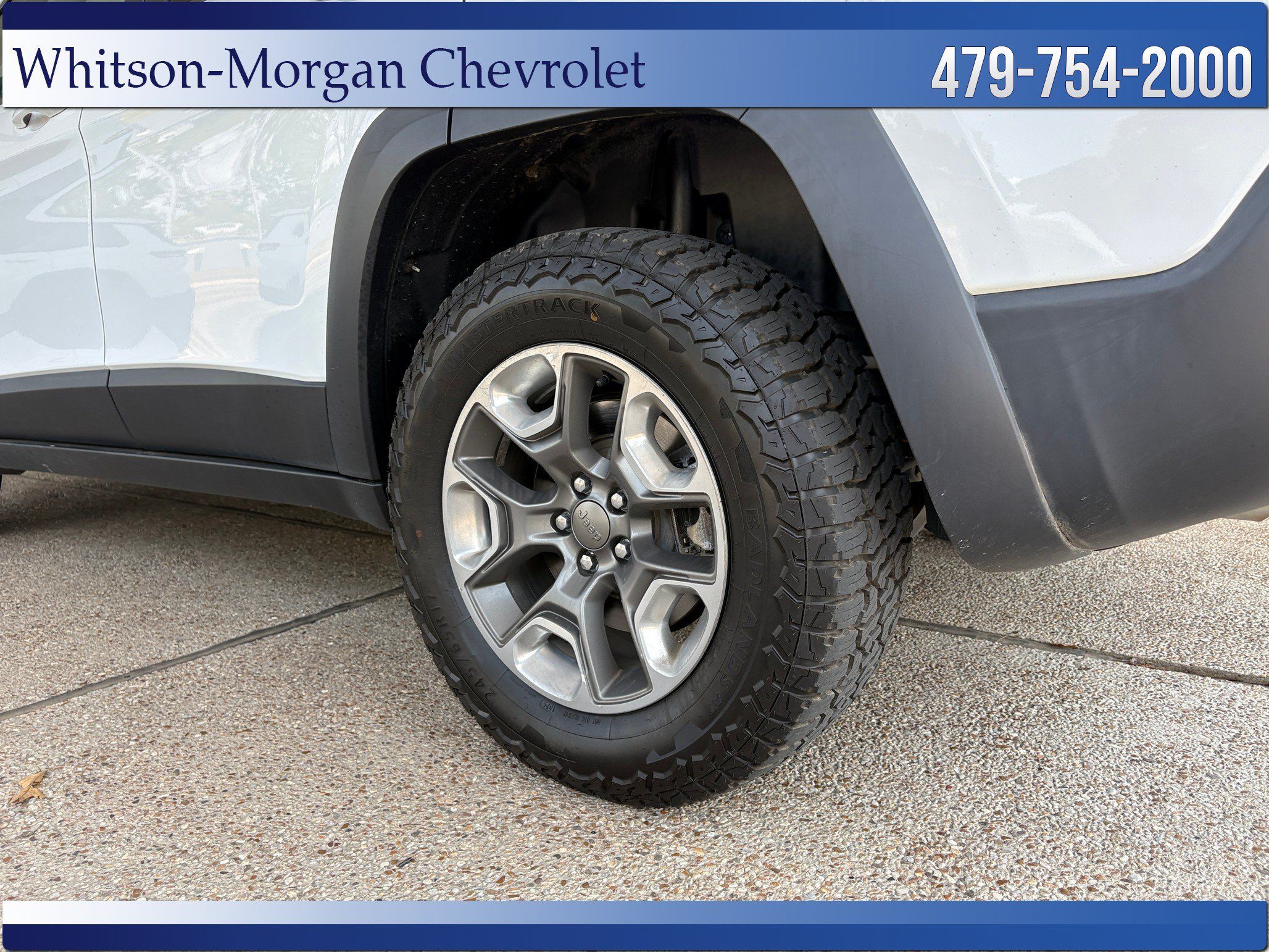 Used 2020 Jeep Cherokee Trailhawk w/ Comfort/Convenience Group AWD/4WD image 36