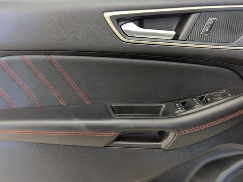 Certified 2022 Ford Edge ST-Line w/ Cargo Accessory Package image 12