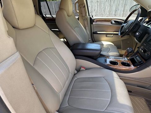 Used 2012 Buick Enclave Premium FWD image 19