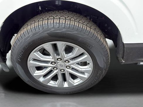 Used 2024 Ford F150 King Ranch w/ FX4 Off-Road Package image 38