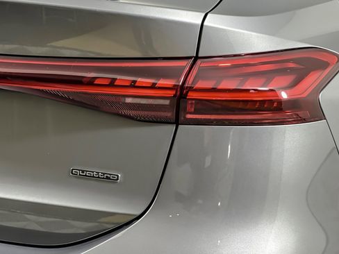 Used 2025 Audi A6 e-tron Premium w/ Convenience Package image 25