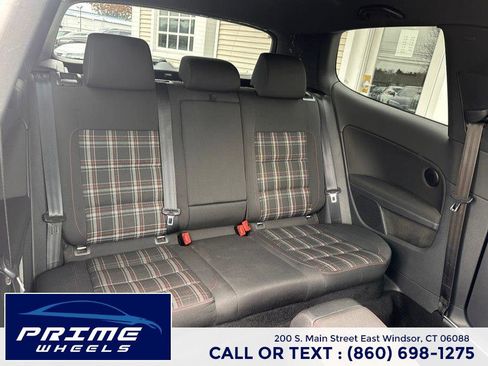 Used 2011 Volkswagen GTI 2-Door image 14