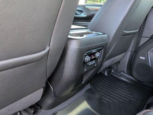 Used 2023 Chevrolet Tahoe High Country AWD/4WD image 32