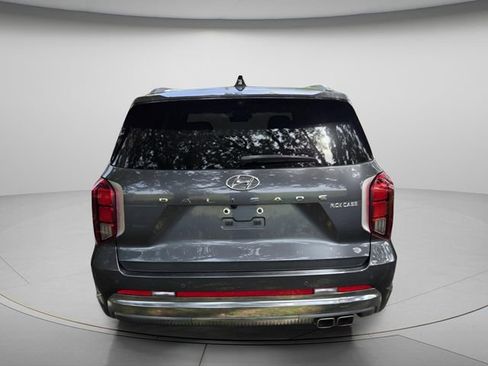 Used 2024 Hyundai Palisade Calligraphy FWD image 5
