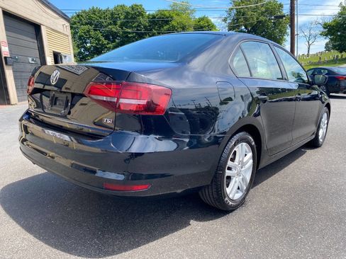 Used 2018 Volkswagen Jetta S FWD image 3