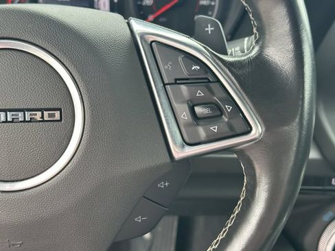 Used 2019 Chevrolet Camaro LT RWD image 13