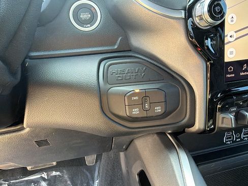 New 2026 RAM 2500 Big Horn AWD/4WD image 27