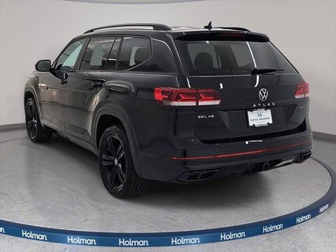 Used 2023 Volkswagen Atlas SEL R-Line AWD/4WD image 9