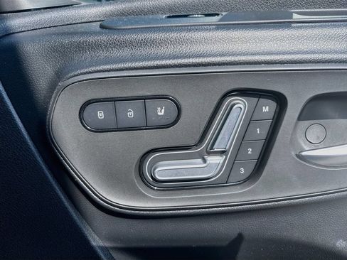 Used 2023 Mercedes-Benz Sprinter 3500 image 39