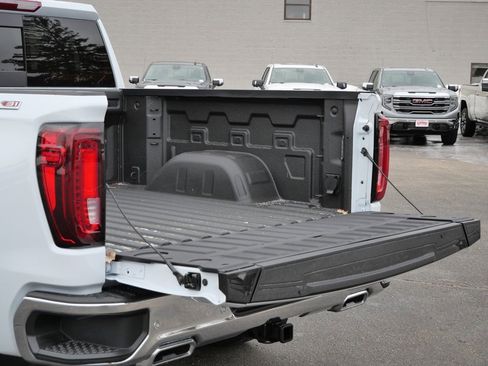 New 2026 GMC Sierra 1500 SLT w/ SLT Premium Plus Package image 7
