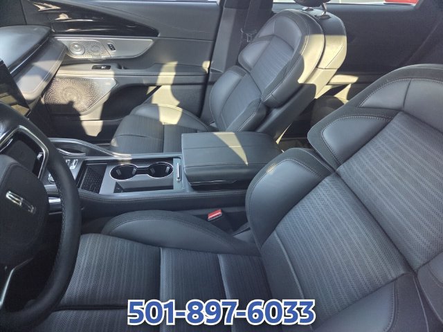Used 2025 Lincoln Nautilus Reserve AWD/4WD image 9