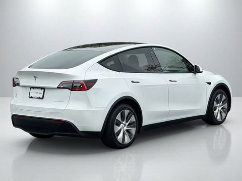Used 2020 Tesla Model Y Long Range AWD/4WD image 7
