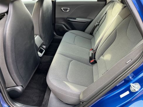 Used 2025 Kia K4 LXS image 22