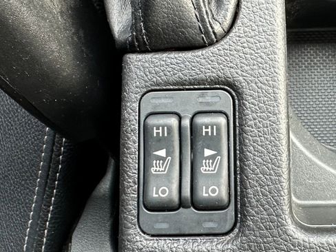 Used 2013 Subaru Crosstrek 2.0i Limited w/ Kicker Audio Upgrade Pkg 3 image 11