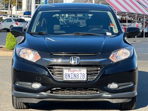 Used 2017 Honda HR-V EX image 10