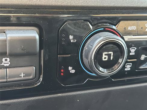 Used 2025 Chevrolet Silverado 1500 LT image 29