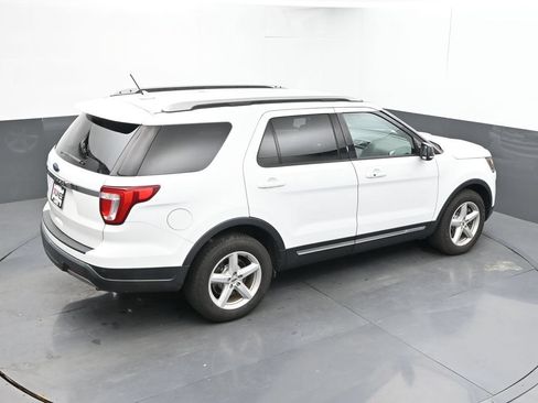 Used 2019 Ford Explorer XLT w/ Equipment Group 201A FWD image 35