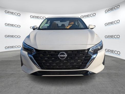 New 2025 Nissan Sentra SV w/ SV Premium Package FWD image 2