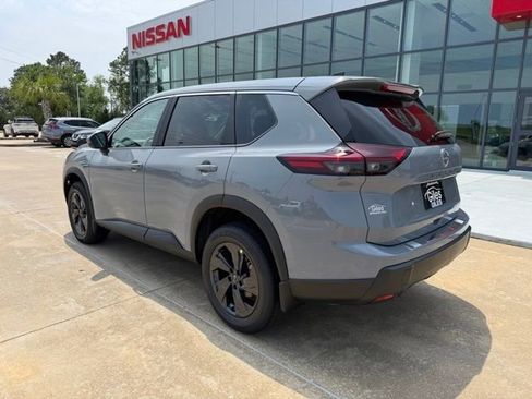 New 2026 Nissan Rogue SV FWD image 3