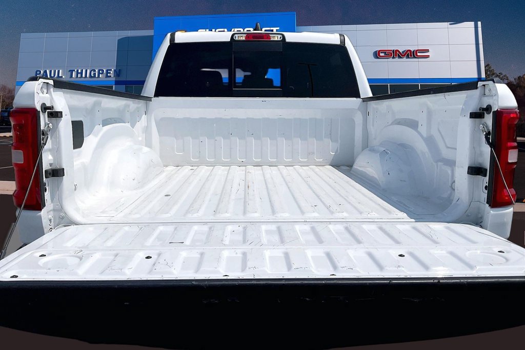 Used 2025 RAM 1500 Laramie AWD/4WD image 8