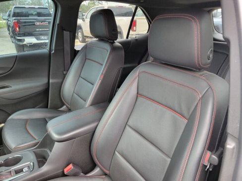 Used 2022 Chevrolet Equinox RS w/ RS Leather Package image 10