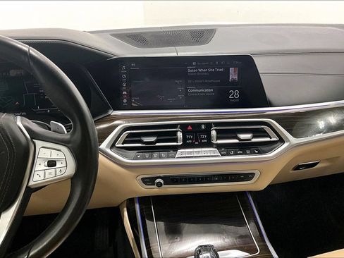 Used 2021 BMW X7 xDrive40i w/ Executive Package AWD/4WD image 6