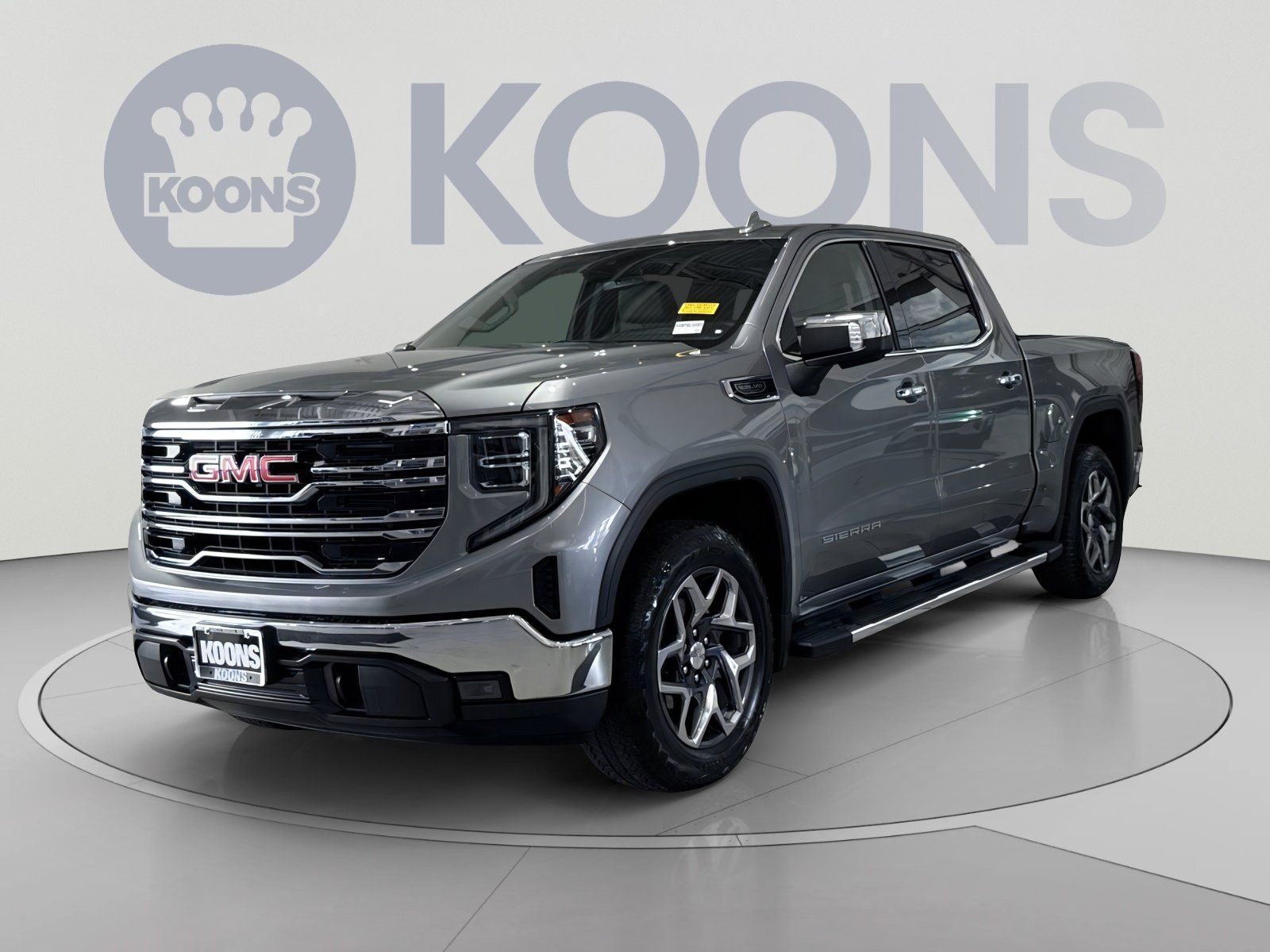 Used 2024 GMC Sierra 1500 SLT AWD/4WD image 1