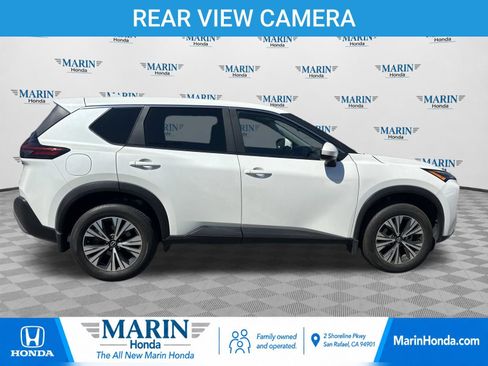 Used 2023 Nissan Rogue SV FWD image 2