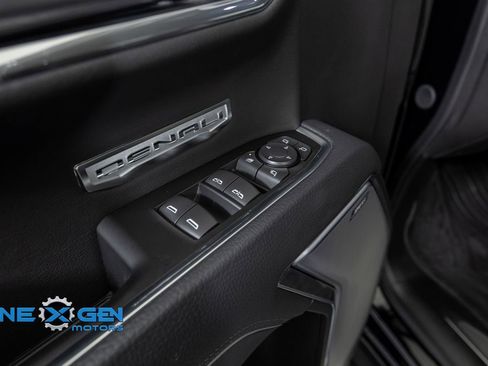 Used 2025 GMC Sierra 1500 Denali w/ Technology Package image 12