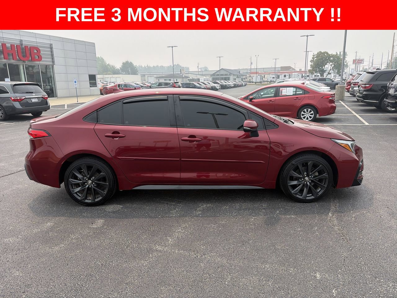 Used 2023 Toyota Corolla SE w/ Carpet Mat Package (TMS) FWD image 30