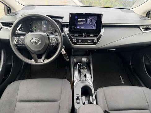 Certified 2025 Toyota Corolla LE FWD image 9