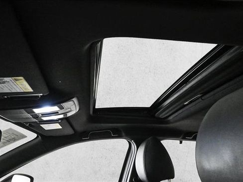 Used 2018 MAZDA CX-9 Grand Touring image 16