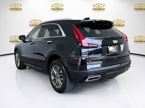 Used 2024 Cadillac XT4 Premium Luxury FWD image 6