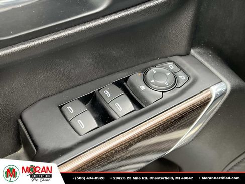 Used 2019 Chevrolet Silverado 1500 RST AWD/4WD image 16
