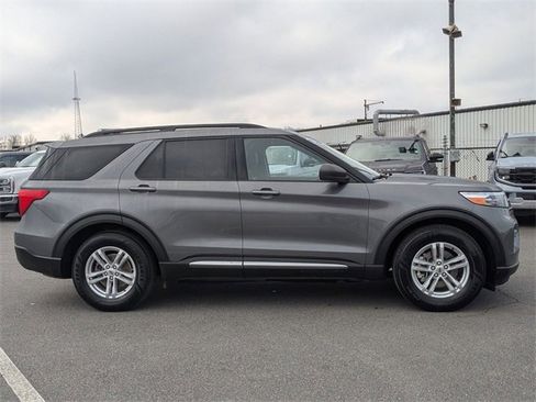 Certified 2021 Ford Explorer XLT w/ Equipment Group 202A image 2