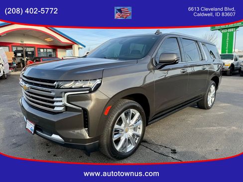 Used 2021 Chevrolet Suburban High Country w/ Premium Package image 1