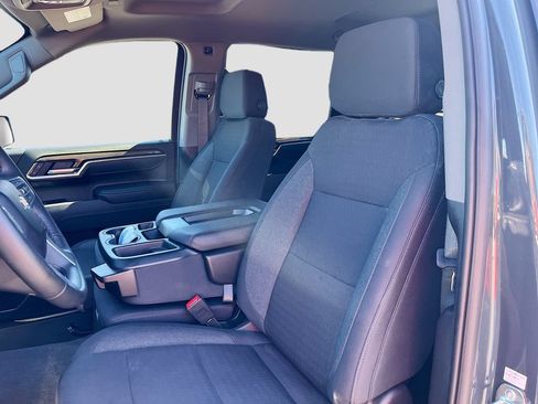 Used 2025 Chevrolet Silverado 1500 LT AWD/4WD image 20