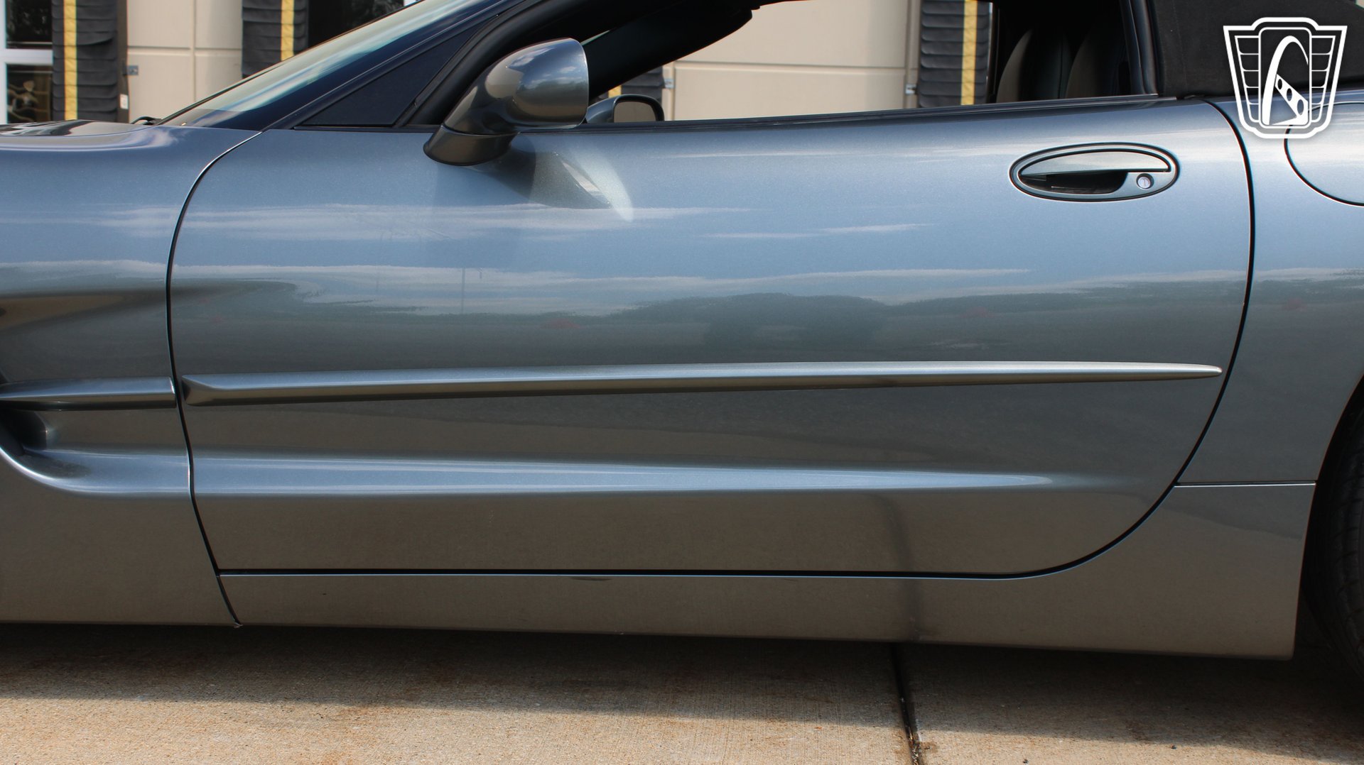 Used 2004 Chevrolet Corvette Convertible w/ Preferred Equipment Group RWD image 40