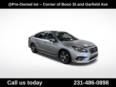 Used 2018 Subaru Legacy 3.6R Limited AWD/4WD image 7