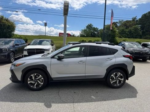 Used 2024 Subaru Crosstrek 2.0i Premium AWD/4WD image 2