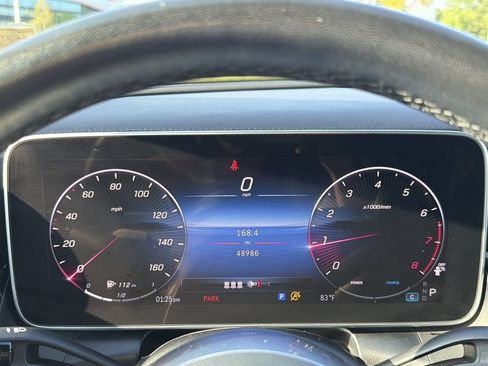 Used 2024 Mercedes-Benz GLC 300 w/ Winter Package image 26