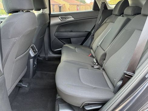 Used 2026 Kia Sportage LX FWD image 21