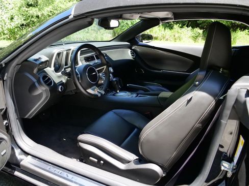 Used 2011 Chevrolet Camaro SS w/ RS Package RWD image 22