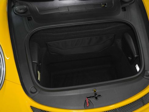 Used 2019 Porsche 911 Speedster RWD image 50