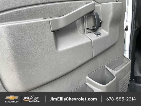 Certified 2024 Chevrolet Express 2500 Extended image 33