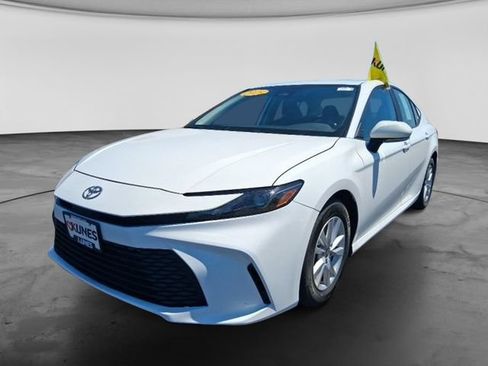 Used 2025 Toyota Camry LE FWD image 2