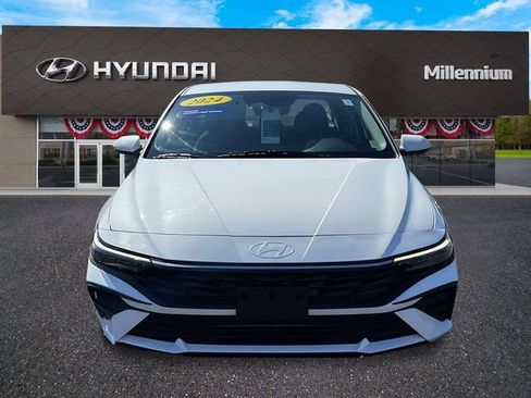 Certified 2024 Hyundai Elantra SEL FWD image 9