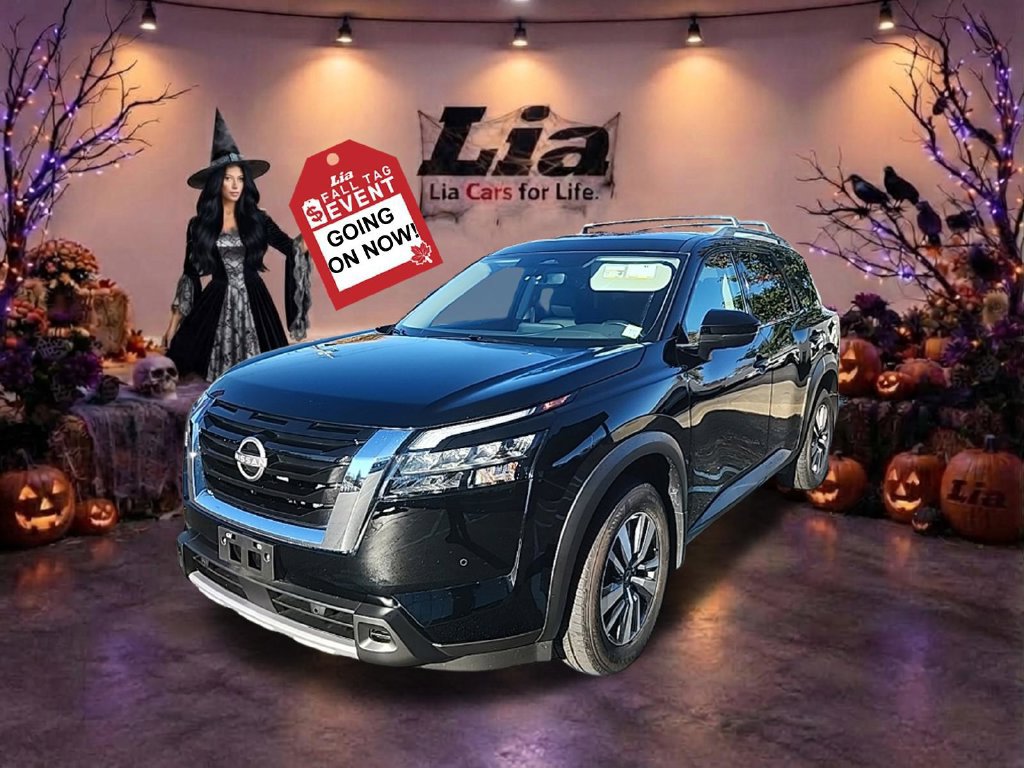 Used 2025 Nissan Pathfinder SL AWD/4WD image 8