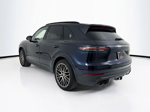 Certified 2023 Porsche Cayenne Platinum Edition AWD/4WD image 3