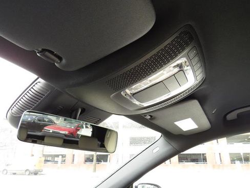 Used 2025 Mercedes-Benz GLA 250 4MATIC image 18